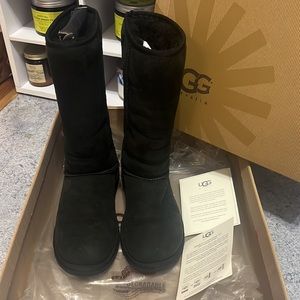 Women’s Classic Tall Black Uggs.